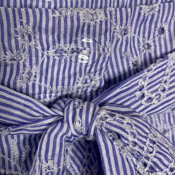 Vineyard Vines Eyelet Lace Shorts - Picture 6 of 6